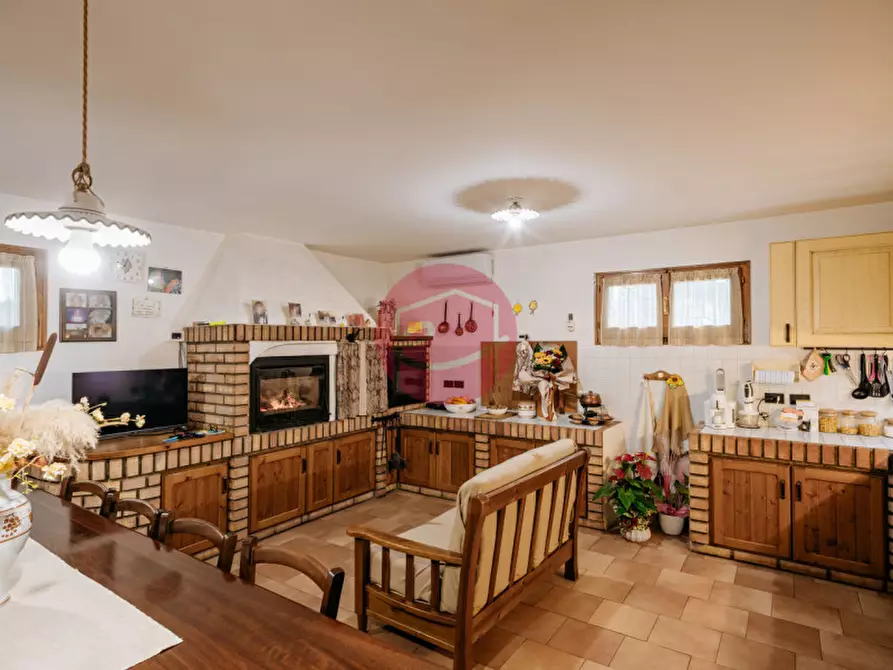 Immagine 24 di Villa in vendita  a Savignano Sul Rubicone