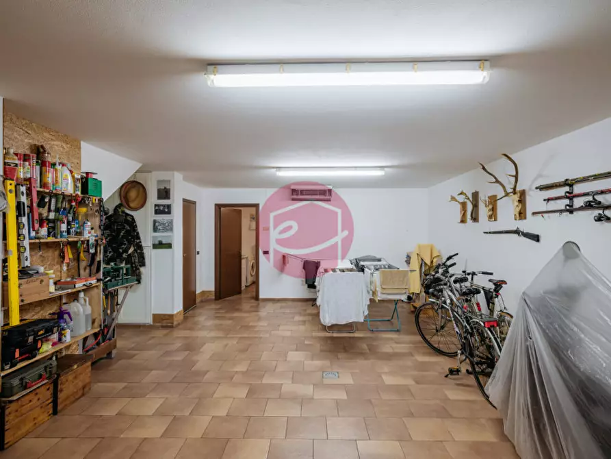 Immagine 28 di Villa in vendita  a Savignano Sul Rubicone