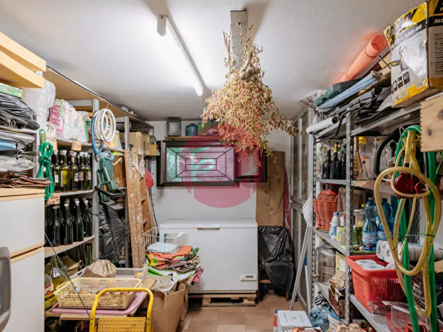 Immagine 29 di Villa in vendita  a Savignano Sul Rubicone