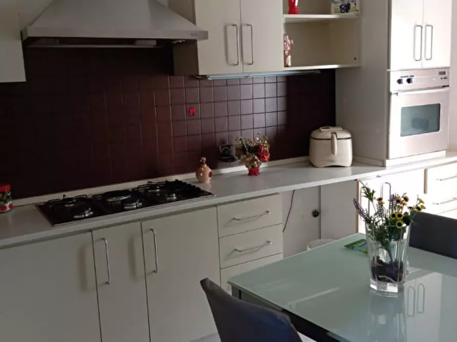 Immagine 2 di Appartamento in vendita  in via giovanni pascoli 44 a Napoli