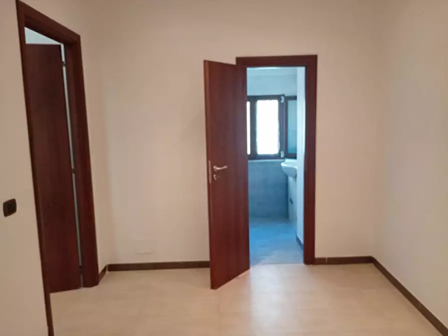 Immagine 15 di Appartamento in vendita  in via giovanni pascoli 44 a Napoli