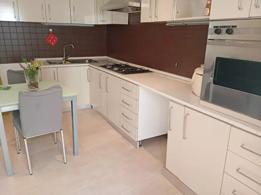 Immagine 17 di Appartamento in vendita  in via giovanni pascoli 44 a Napoli