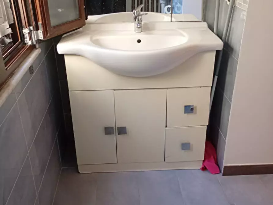 Immagine 28 di Appartamento in vendita  in via giovanni pascoli 44 a Napoli