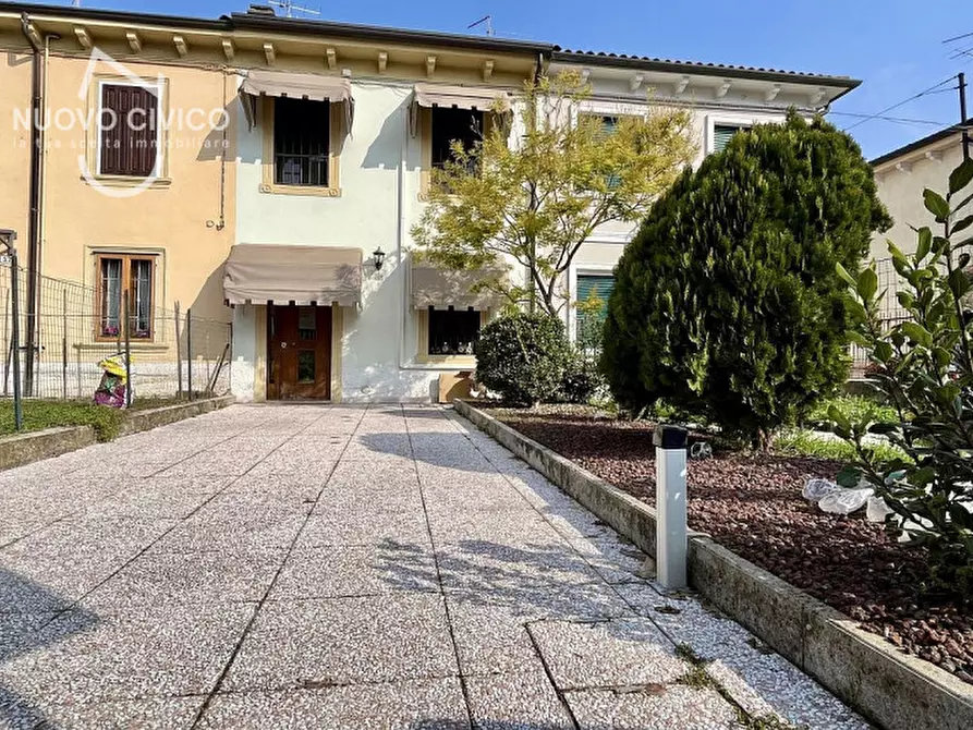 Immagine 20 di Villetta a schiera in vendita  in Via Madonna di Campagna 59 a Verona