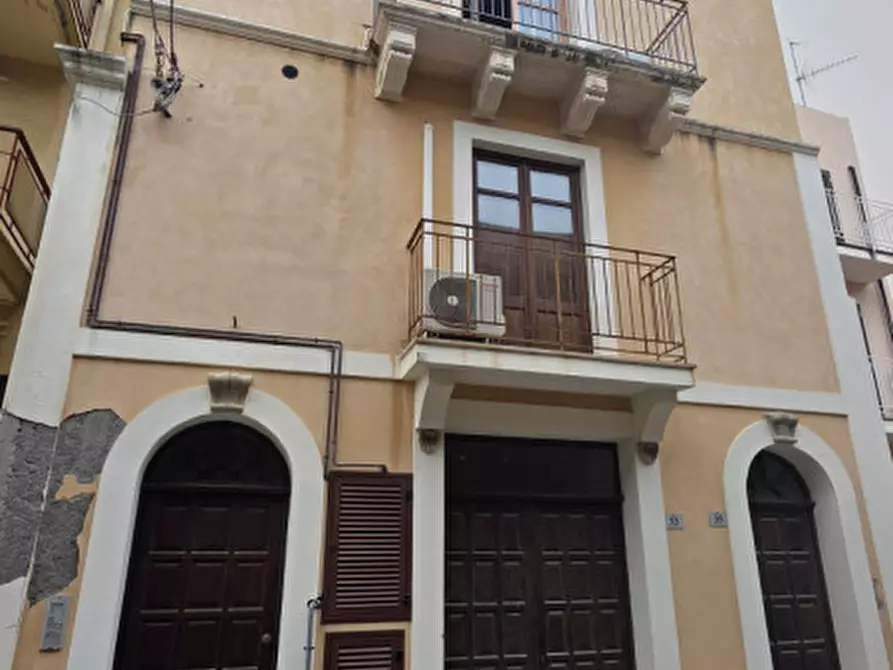 Immagine 2 di Appartamento in vendita  in Vico Generale Stefano Zirilli,31 a Milazzo