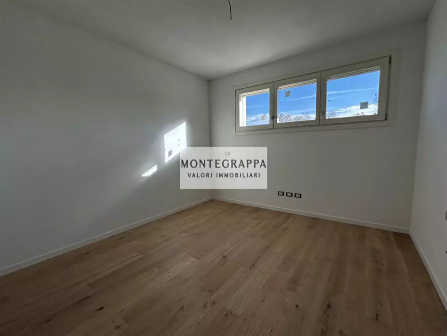 Immagine 7 di Casa bifamiliare in vendita  in Via Roma a Loreggia