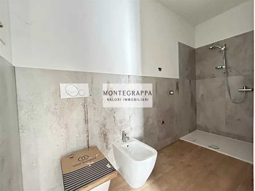 Immagine 8 di Casa bifamiliare in vendita  in Via Roma a Loreggia