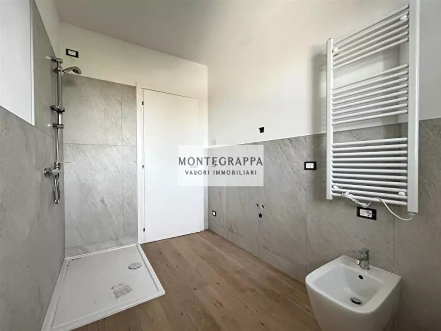 Immagine 12 di Casa bifamiliare in vendita  in Via Roma a Loreggia