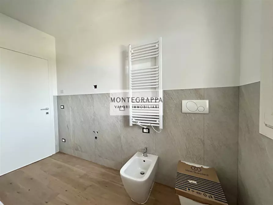 Immagine 14 di Casa bifamiliare in vendita  in Via Roma a Loreggia