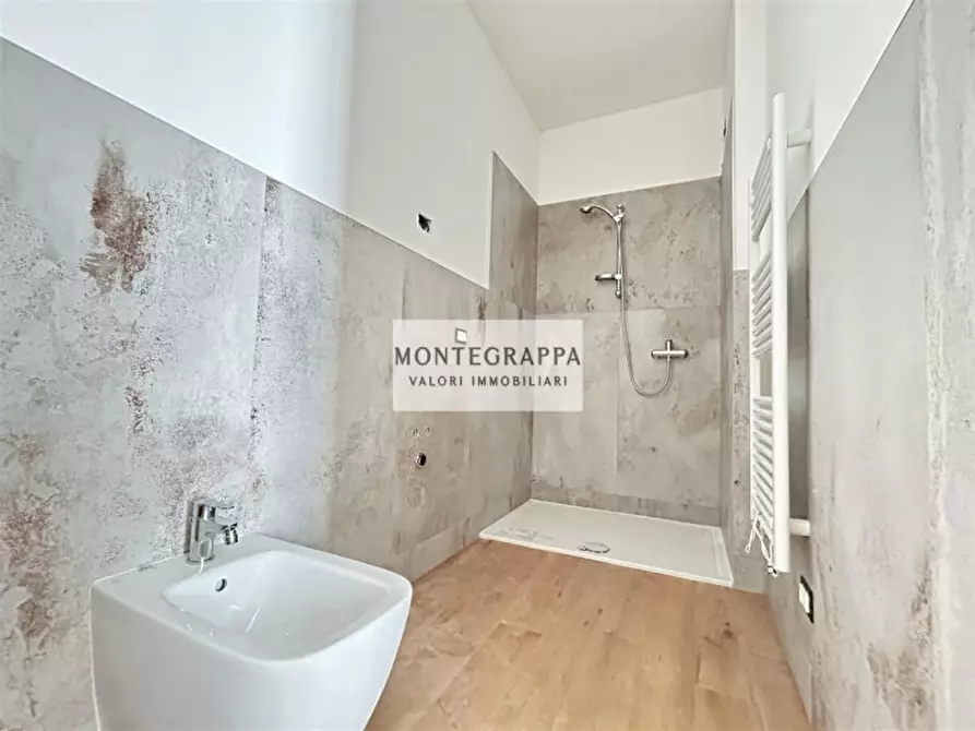 Immagine 15 di Casa bifamiliare in vendita  in Via Roma a Loreggia