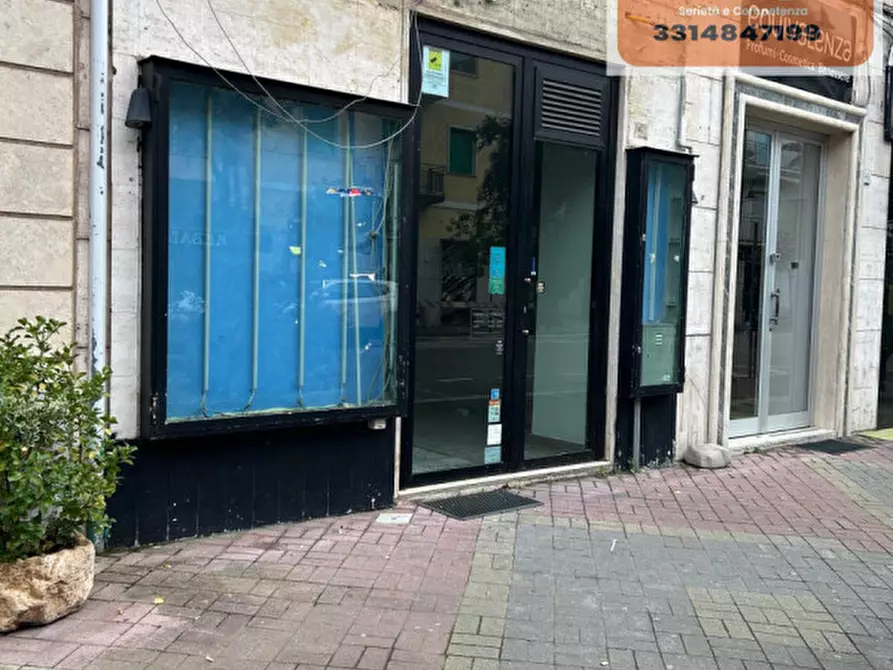 Immagine 3 di Negozio in affitto  a Cassino
