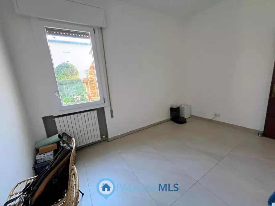 Immagine 11 di Appartamento in vendita  in Via Padova a Albignasego