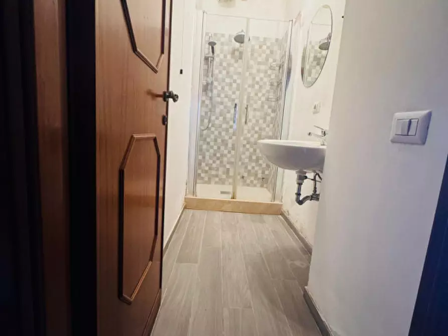 Immagine 26 di Villa in vendita  in via sofocle 105 a Roma