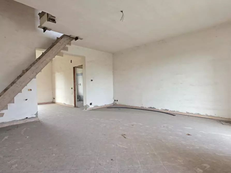 Immagine 7 di Villa in vendita  in VIA VALDINA, 26 a Valdina