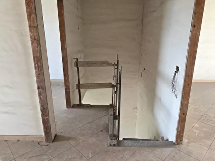 Immagine 18 di Villa in vendita  in VIA VALDINA, 26 a Valdina