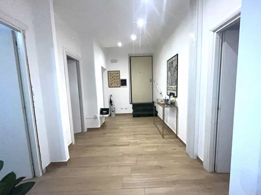 Immagine 10 di Appartamento in vendita  in Via Marziale a Roma