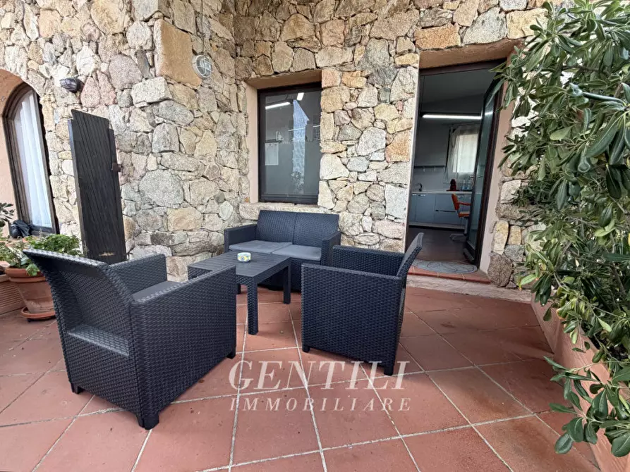 Immagine 9 di Attività commerciale in affitto  a Arzachena