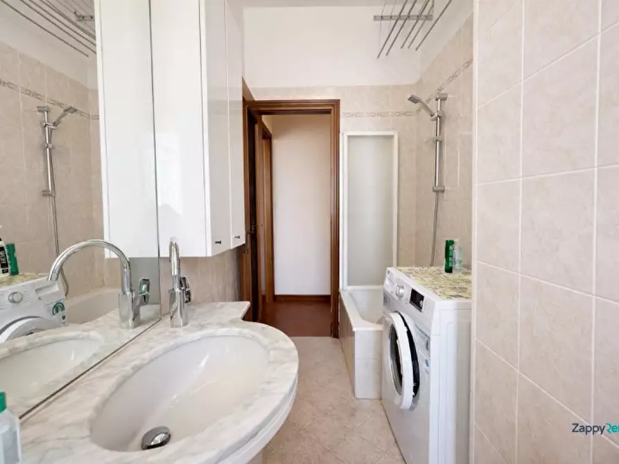 Immagine 17 di Appartamento in affitto  in Via Pellegrino Rossi, 81 a Milano