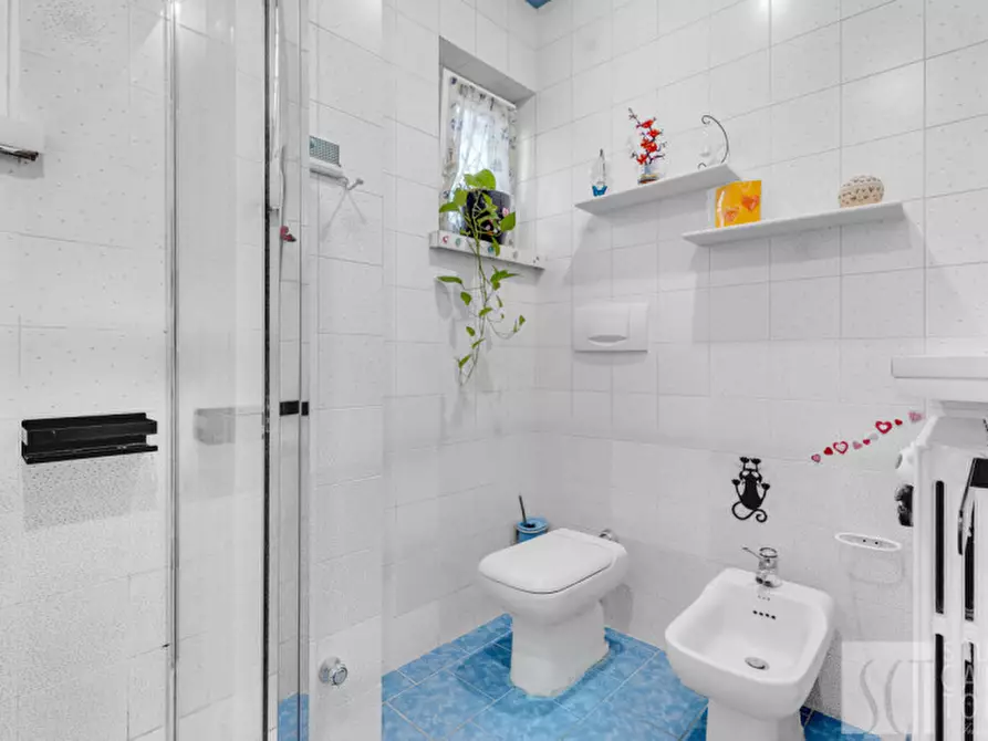 Immagine 13 di Appartamento in vendita  in Alzaia Naviglio Pavese, 60 a Milano