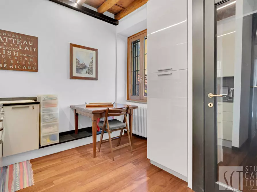 Immagine 2 di Appartamento in affitto  in alzaia naviglio pavese, 6 a Milano