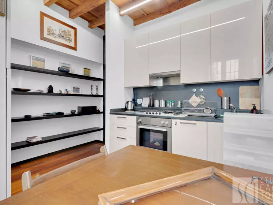 Immagine 5 di Appartamento in affitto  in alzaia naviglio pavese, 6 a Milano