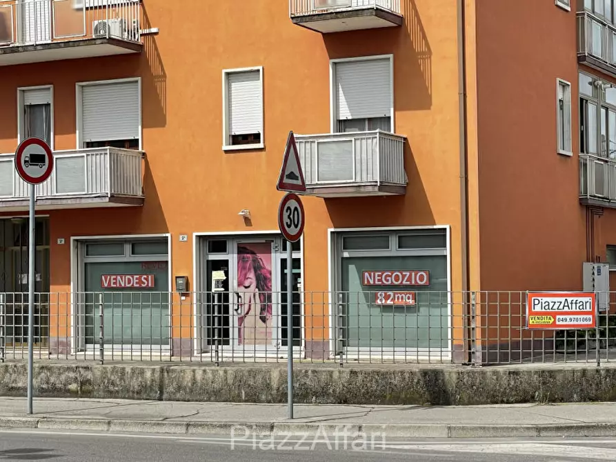 Immagine 6 di Negozio in vendita  in Via IV Novembre a Piove Di Sacco