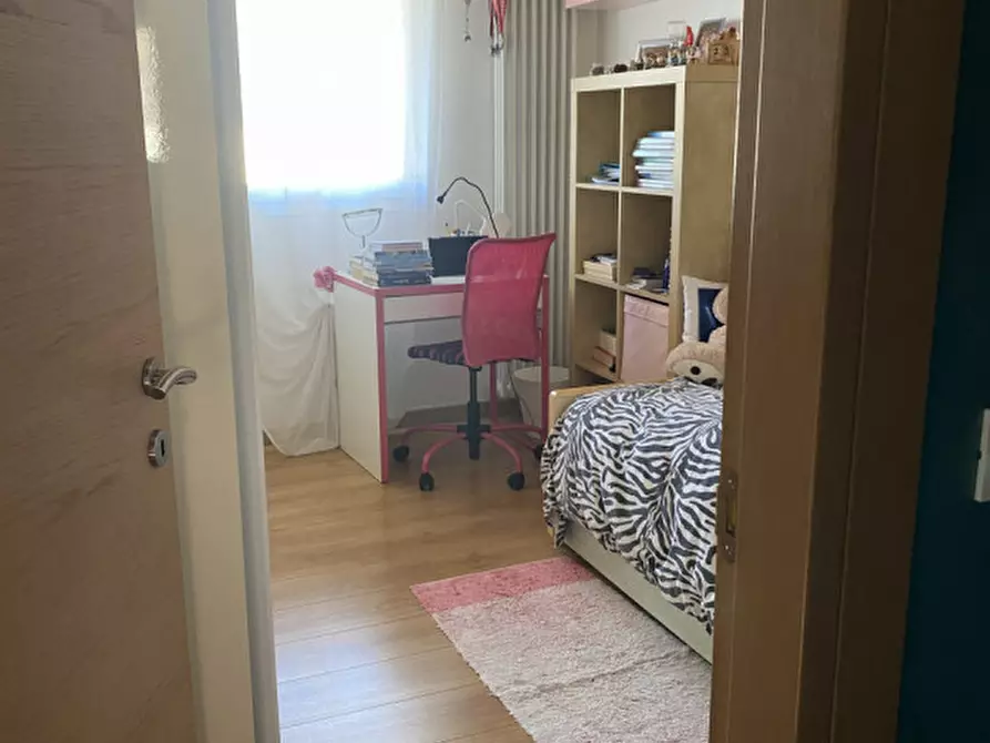 Immagine 13 di Casa bifamiliare in vendita  a Rossano Veneto