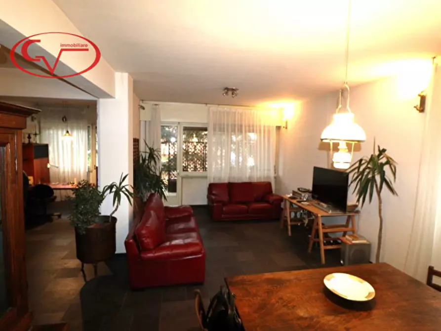 Immagine 1 di Appartamento in vendita  in via Michelangelo a Montevarchi