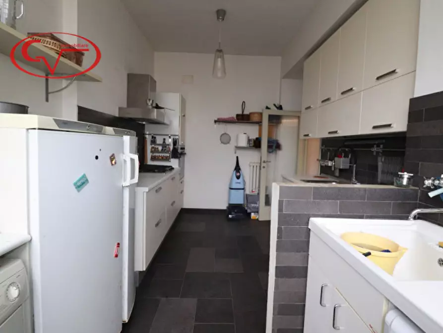 Immagine 14 di Appartamento in vendita  in via Michelangelo a Montevarchi