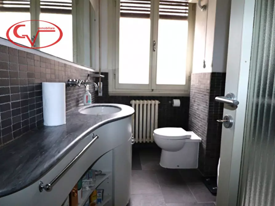 Immagine 16 di Appartamento in vendita  in via Michelangelo a Montevarchi