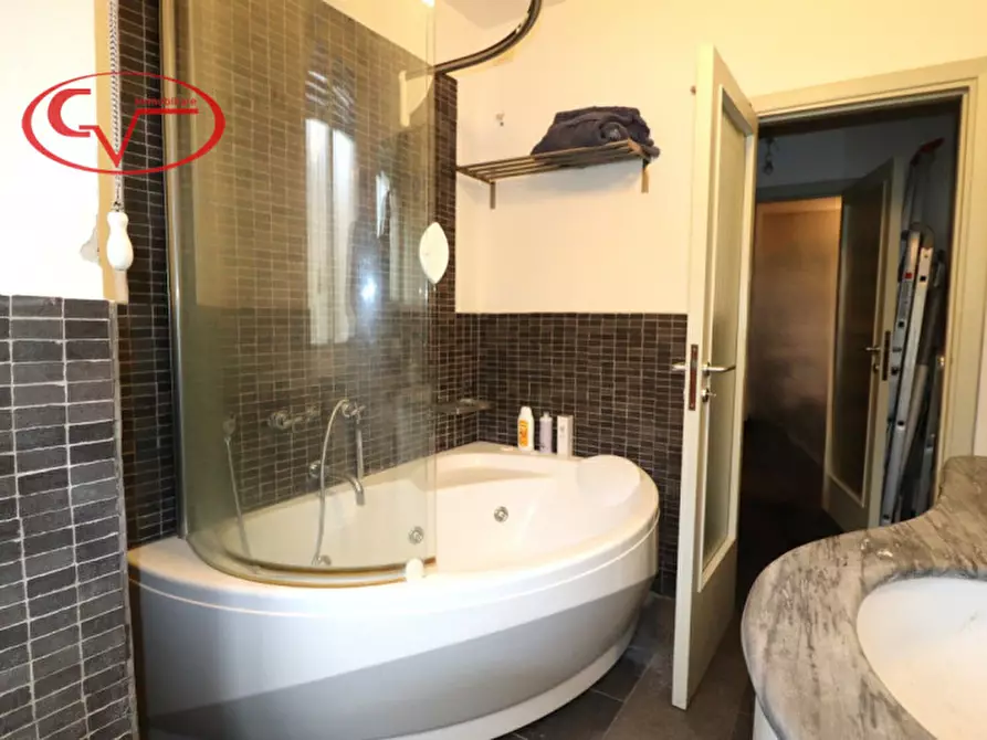 Immagine 21 di Appartamento in vendita  in via Michelangelo a Montevarchi