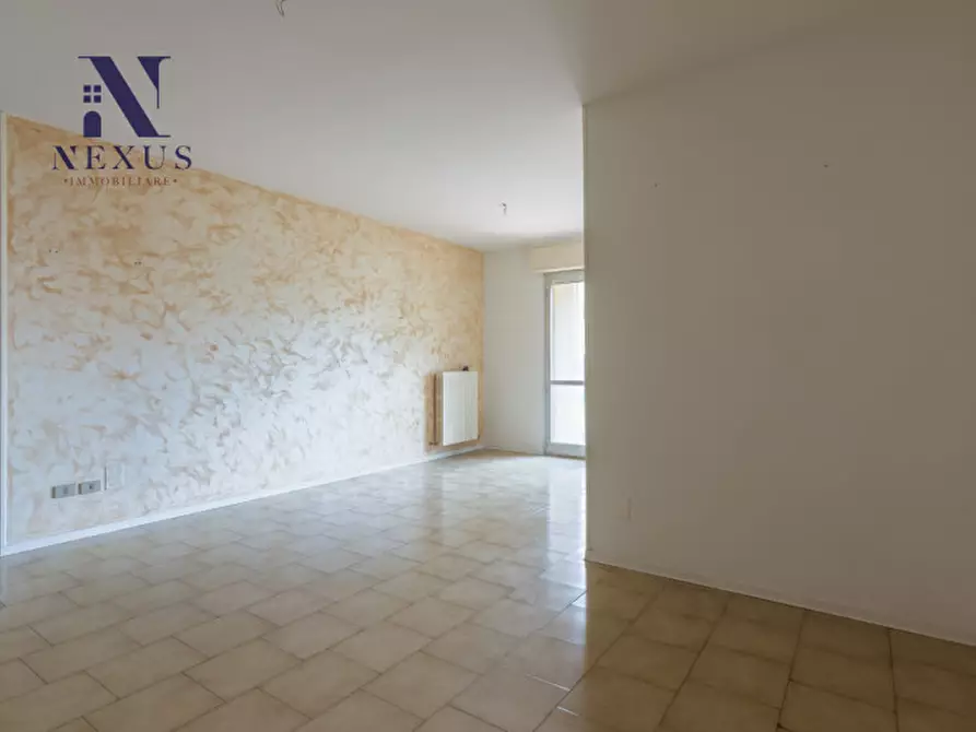 Immagine 5 di Appartamento in vendita  a Fano