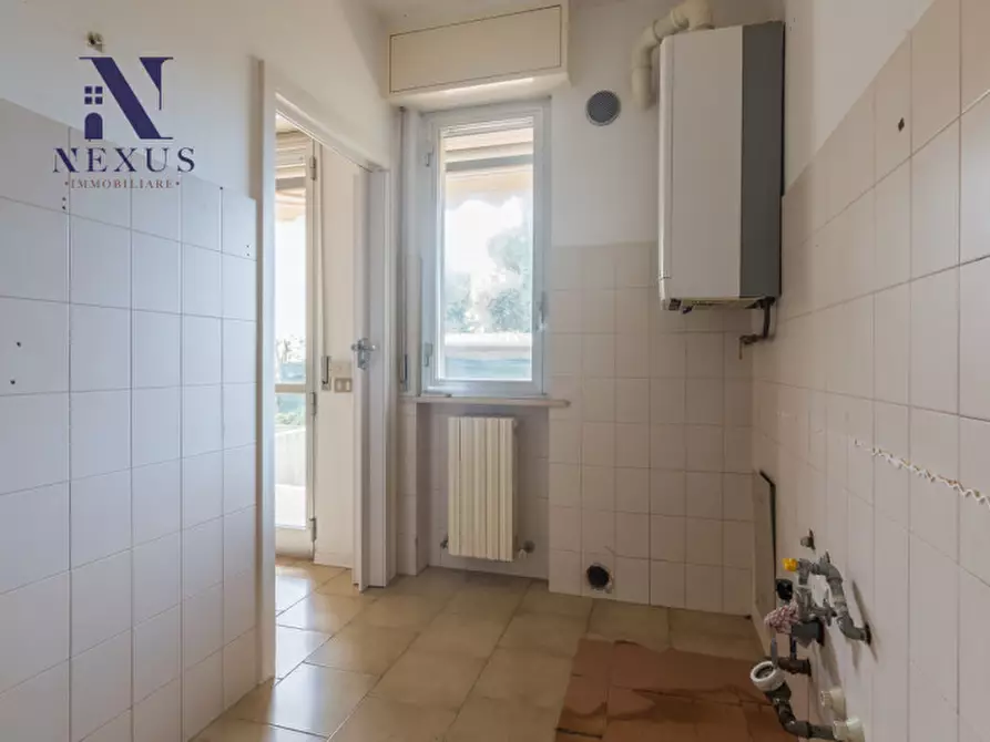 Immagine 10 di Appartamento in vendita  a Fano