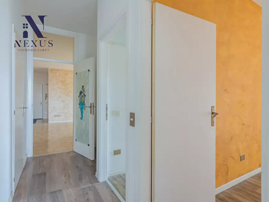 Immagine 23 di Appartamento in vendita  a Fano