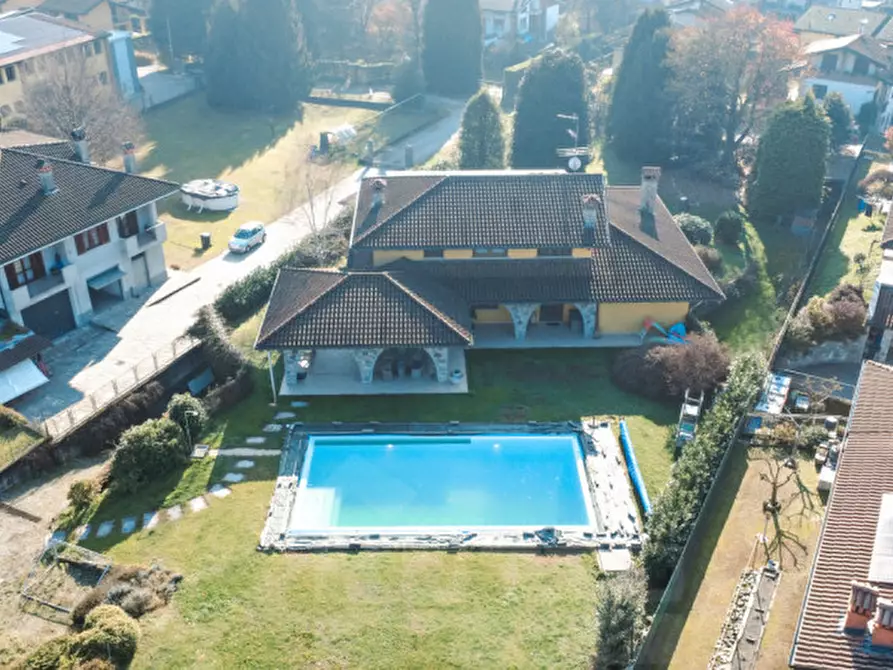 Immagine 2 di Villa in vendita  in Via Cesare Battisti 84 a Invorio