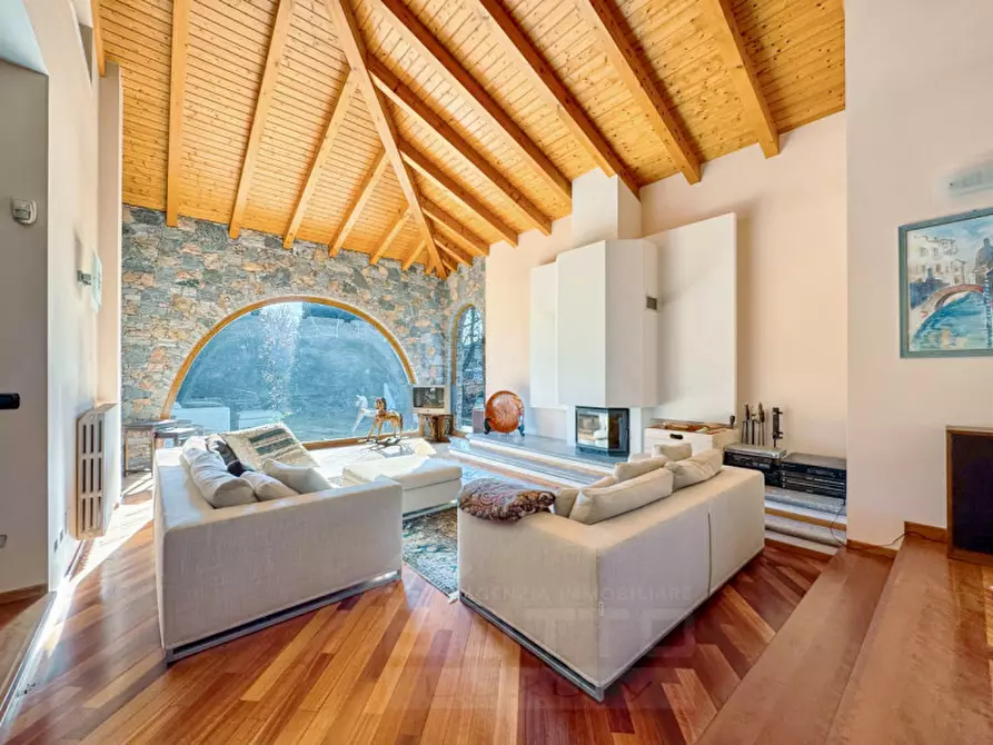 Immagine 6 di Villa in vendita  in Via Cesare Battisti 84 a Invorio