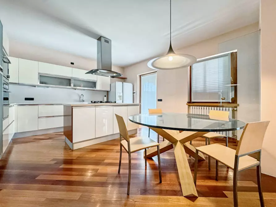 Immagine 13 di Villa in vendita  in Via Cesare Battisti 84 a Invorio