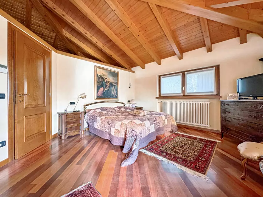 Immagine 20 di Villa in vendita  in Via Cesare Battisti 84 a Invorio