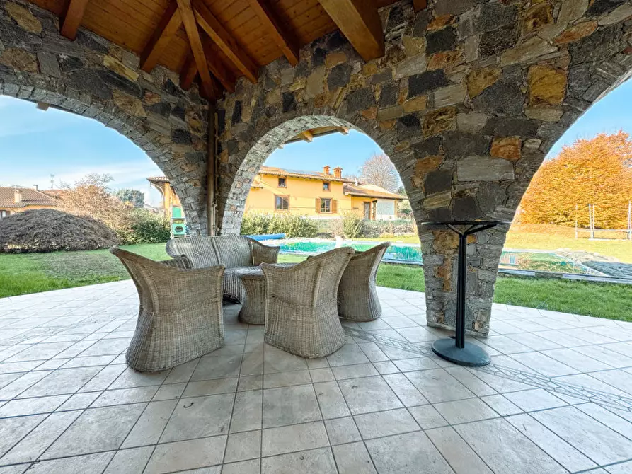 Immagine 25 di Villa in vendita  in Via Cesare Battisti 84 a Invorio