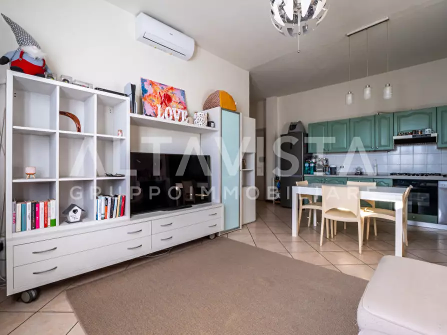 Immagine 9 di Appartamento in vendita  in Rezzato via Mazzini a Rezzato