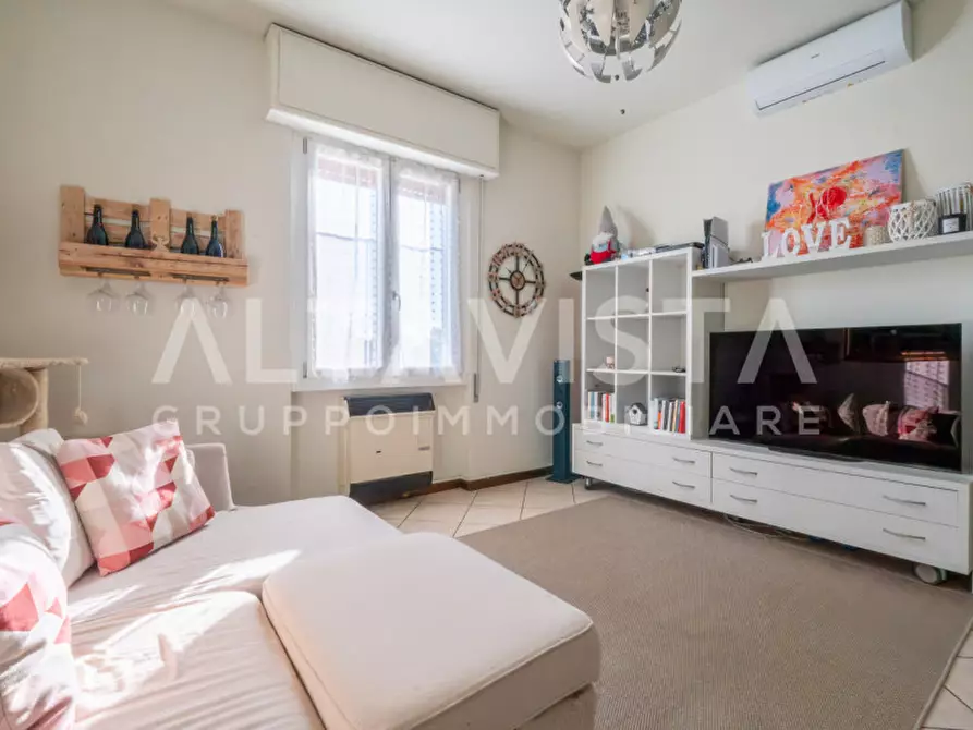 Immagine 10 di Appartamento in vendita  in Rezzato via Mazzini a Rezzato