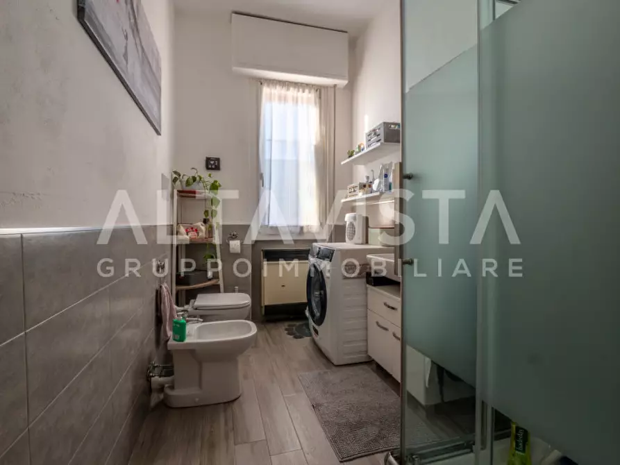 Immagine 30 di Appartamento in vendita  in Rezzato via Mazzini a Rezzato