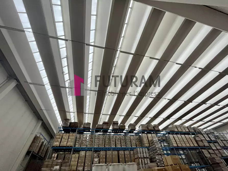 Immagine 4 di Capannone industriale in affitto  in VIA LONGHIN 1 a Padova