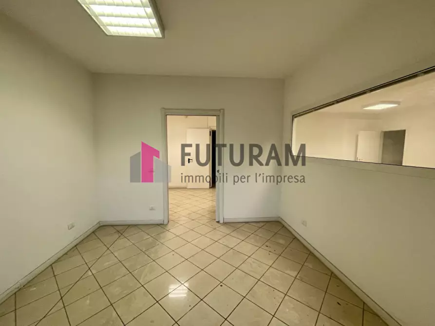 Immagine 20 di Capannone industriale in affitto  in VIA LONGHIN 1 a Padova