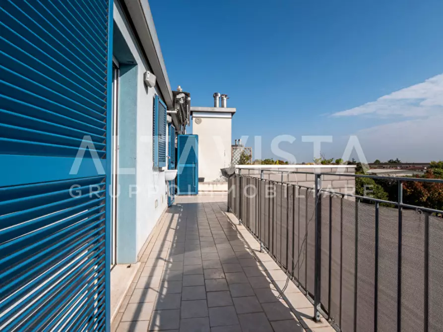 Immagine 11 di Appartamento in vendita  in Via Alessandro Manzoni a Rezzato