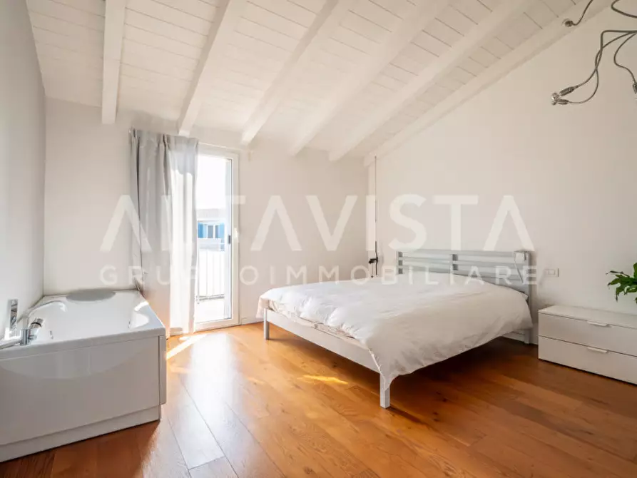 Immagine 14 di Appartamento in vendita  in Via Alessandro Manzoni a Rezzato