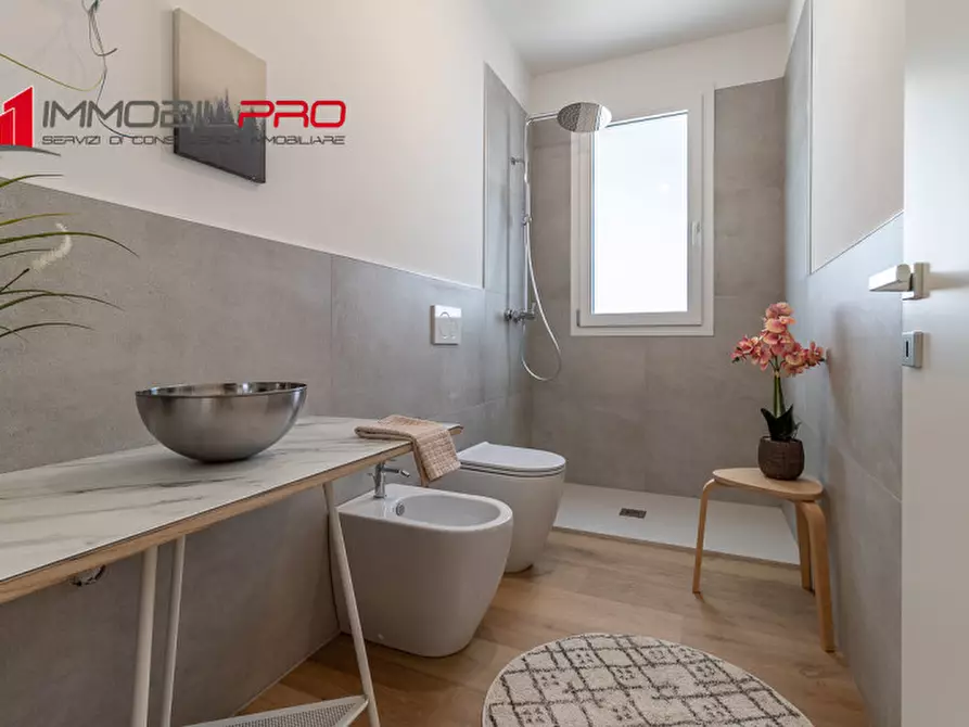 Immagine 9 di Appartamento in vendita  in Viale Ungheria, 44 a Thiene