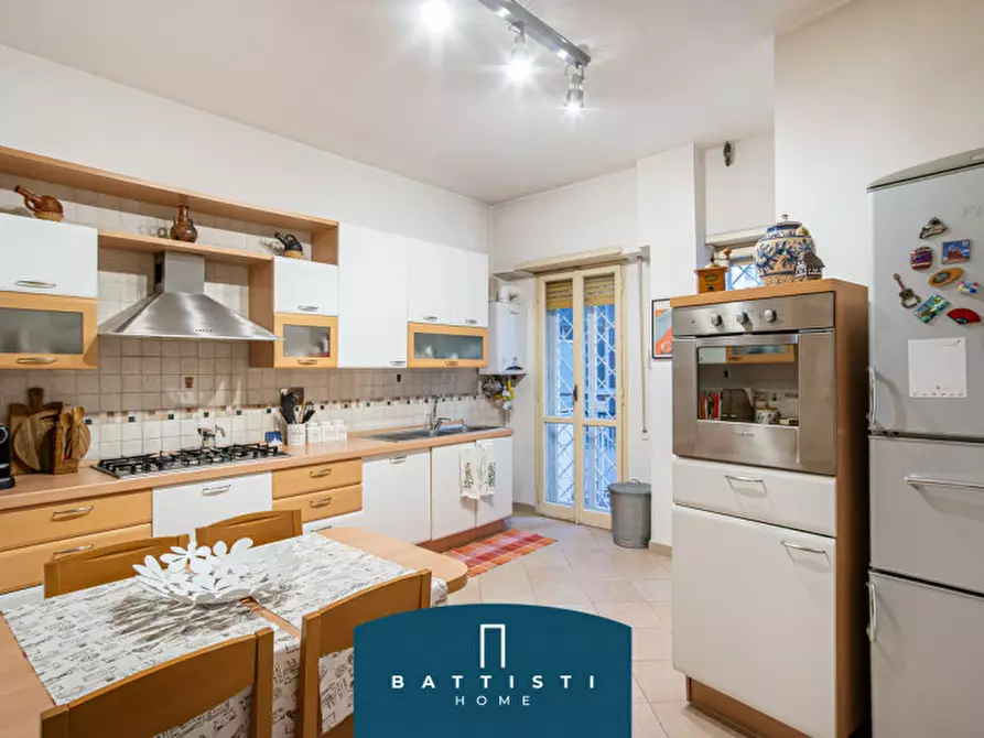 Immagine 11 di Appartamento in vendita  in Via Fregene a Roma