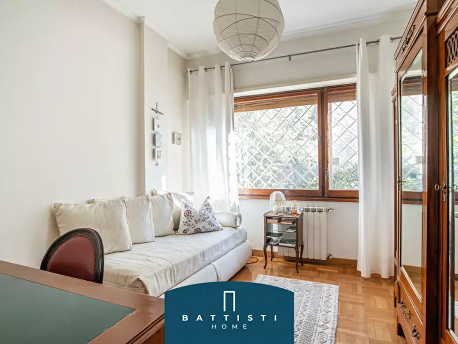 Immagine 18 di Appartamento in vendita  in Via Fregene a Roma