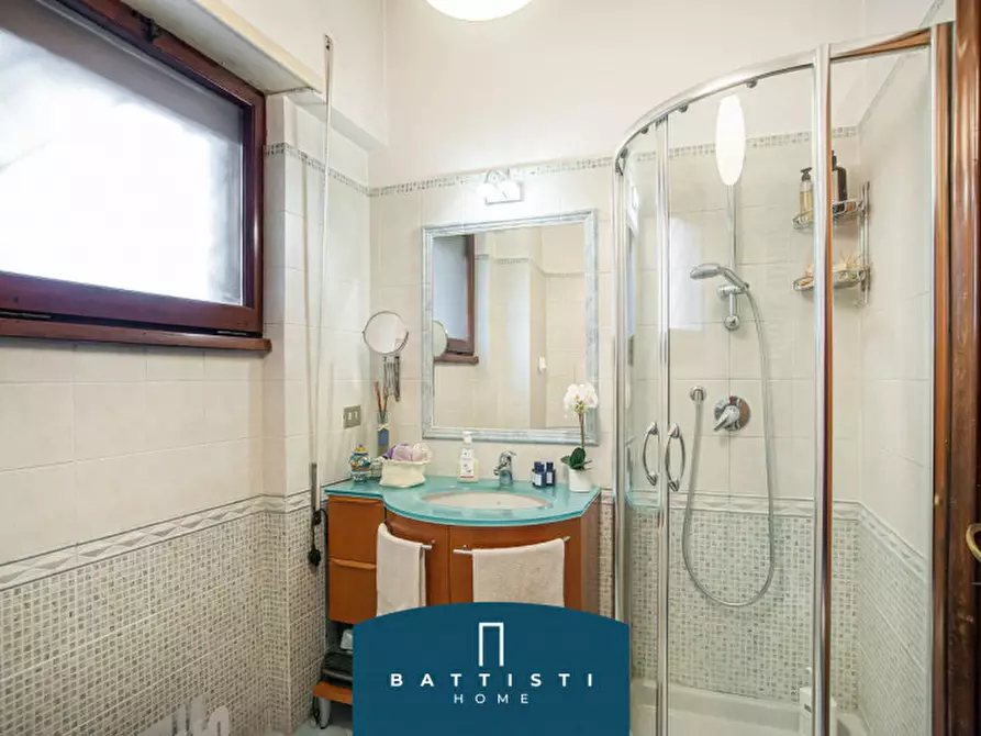 Immagine 22 di Appartamento in vendita  in Via Fregene a Roma